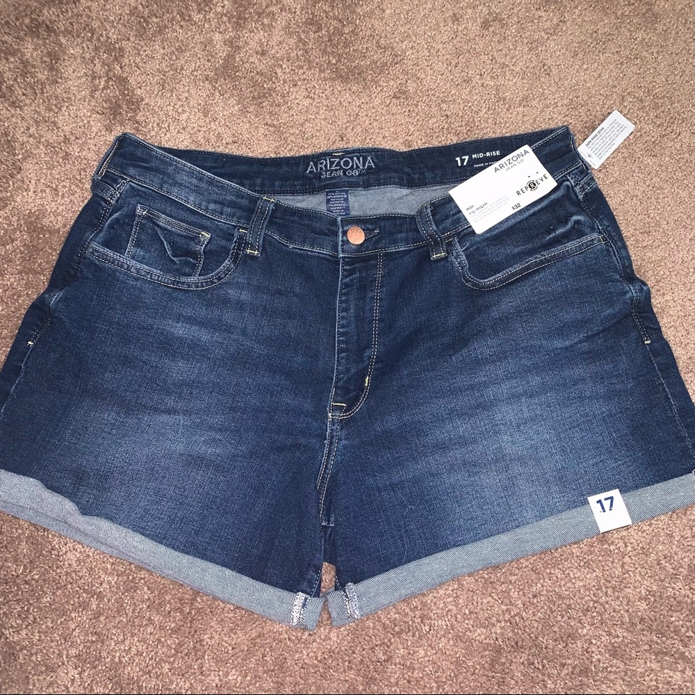 Arizona Mid-Rise Shorts